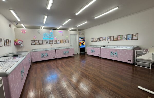 24スイーツショップ名古屋港店